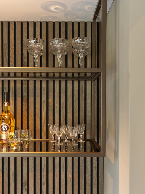 Meubels van staal en glas